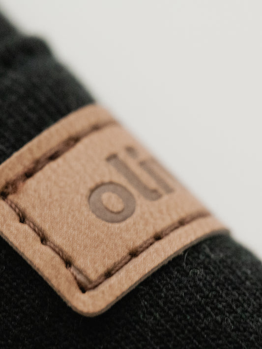 hoodie - onyx black