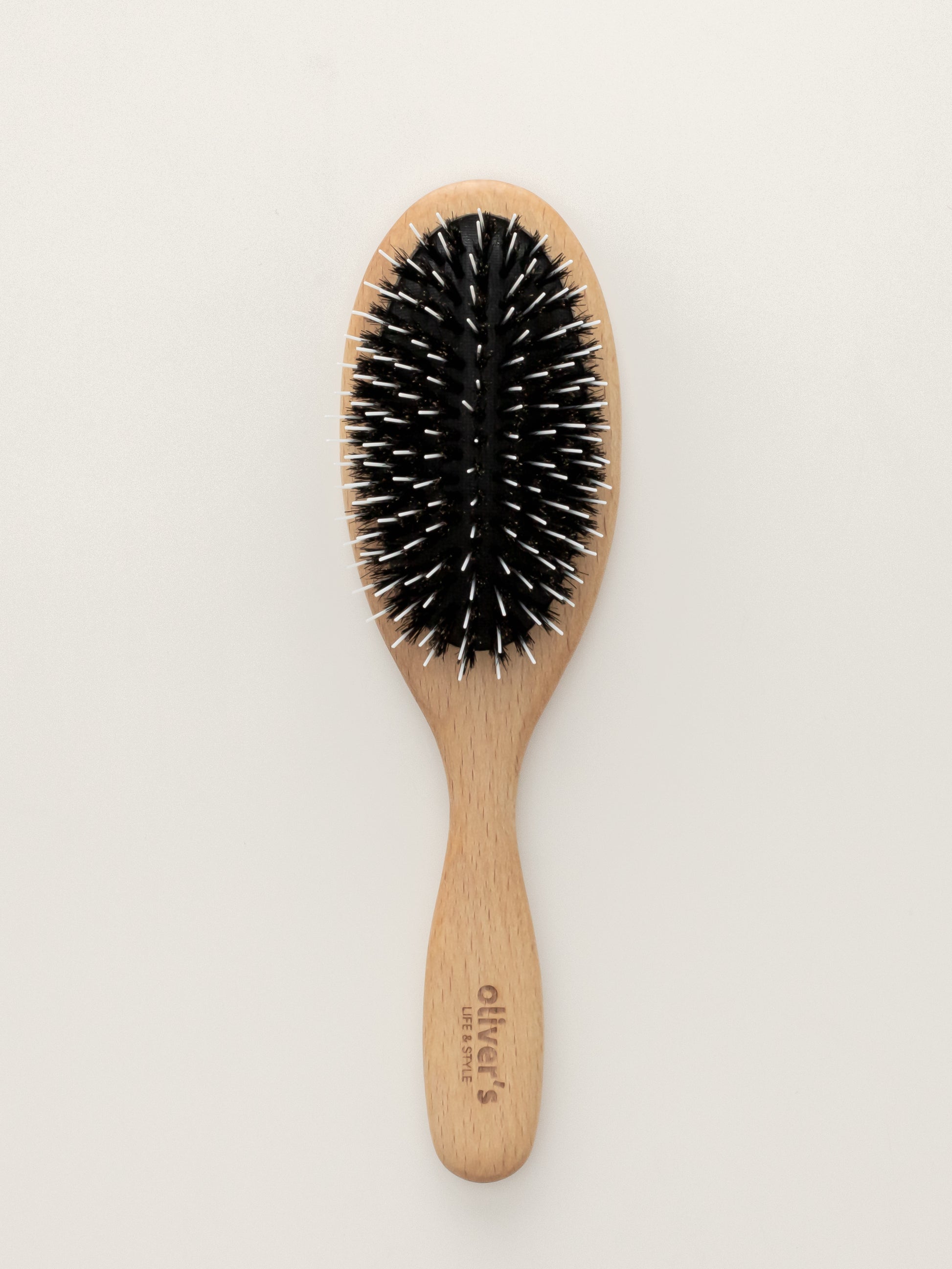 mixed-bristle-brush_dog_poodle_wood