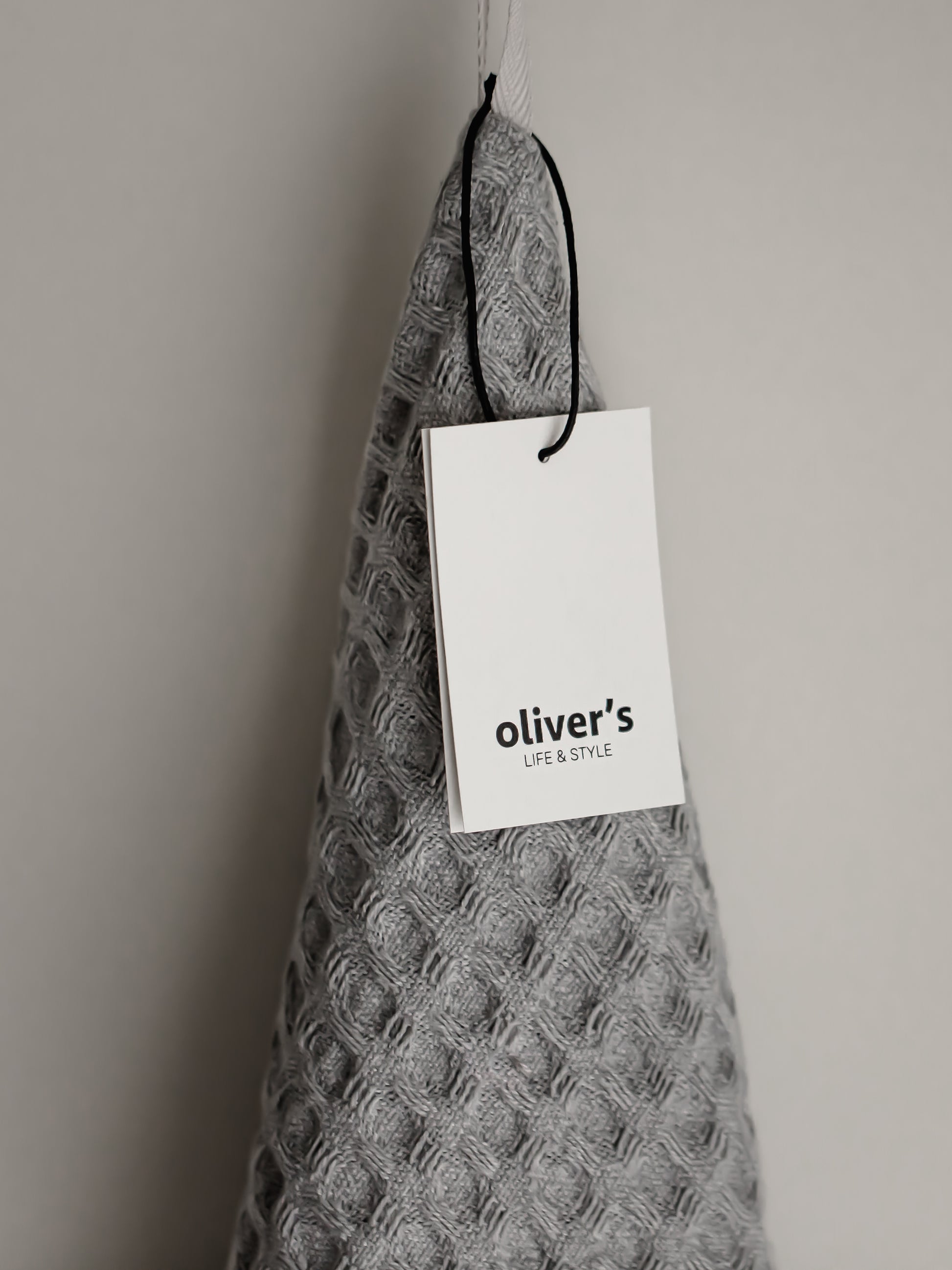 spa_towel_dog_poodle_oliver's_closuep