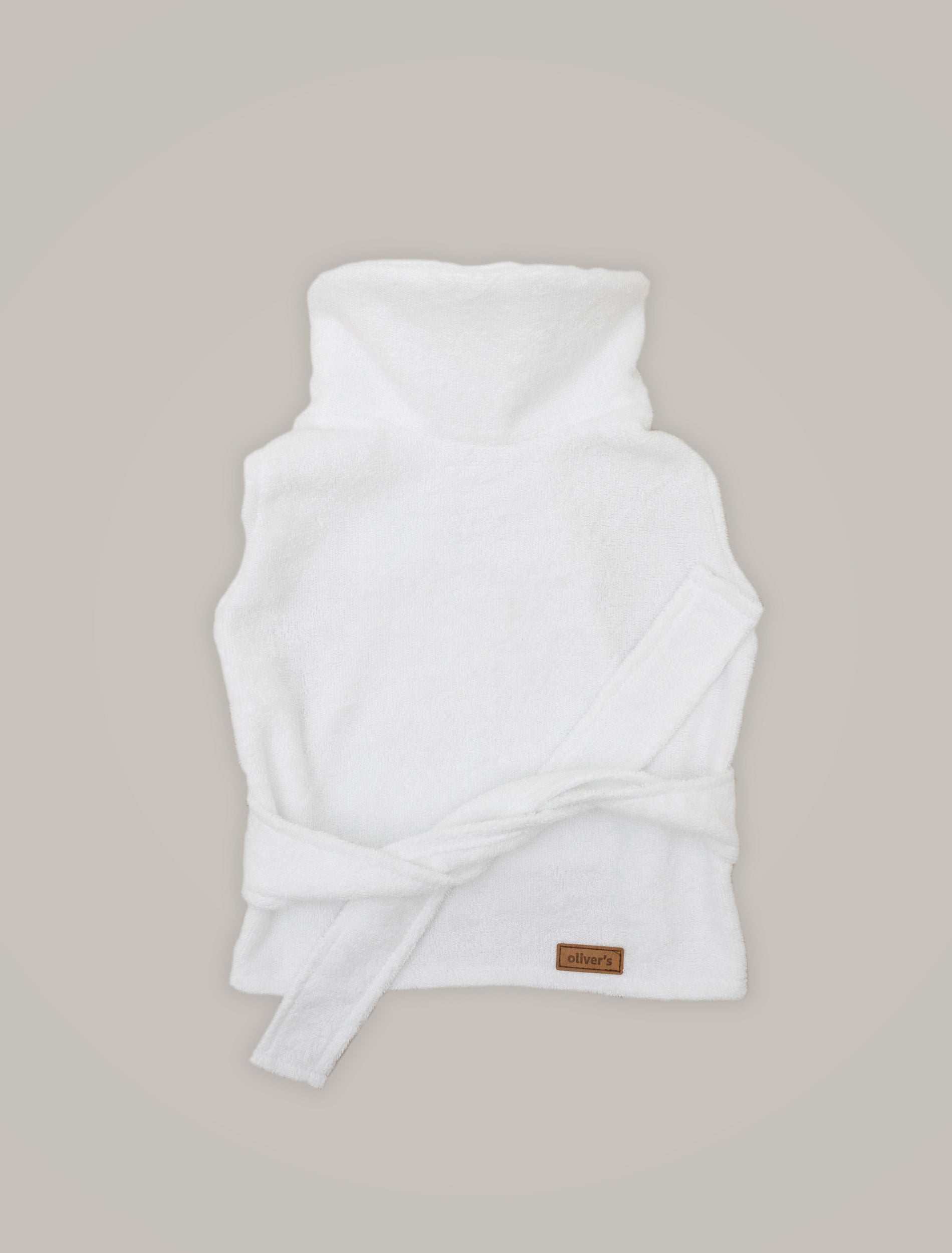 hotel_bathrobe_dog_poodle_white